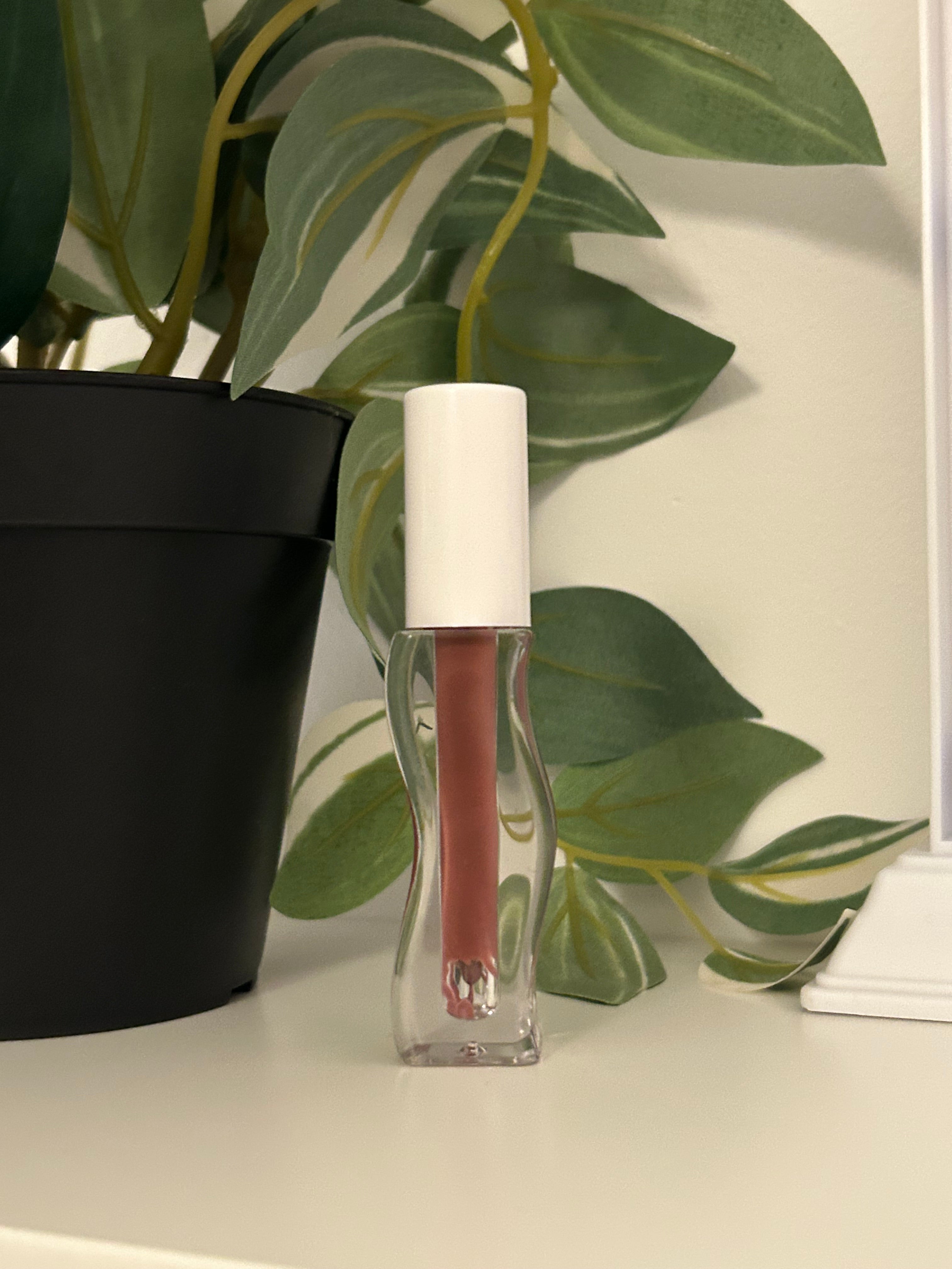 Golden toast // lip gloss //